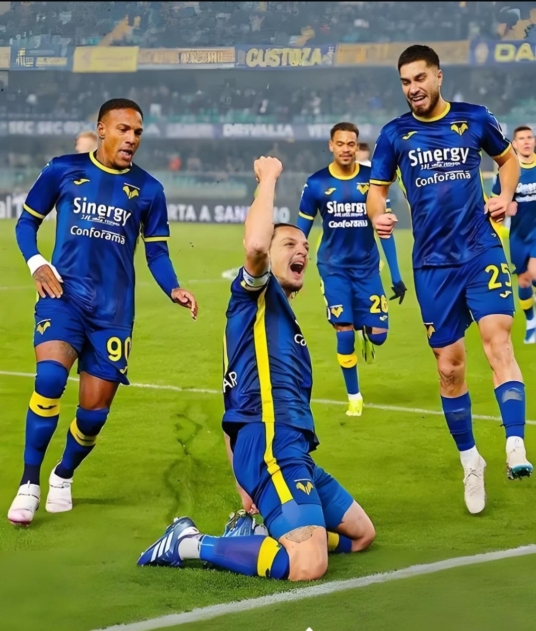 转折点罗马防线松动,意甲赛后攻防权衡,气氛紧张,年轻球员得到机会的简单介绍 转折点罗马防线松动,意甲赛后攻防权衡,气氛紧张,年轻球员得到机会的简单介绍