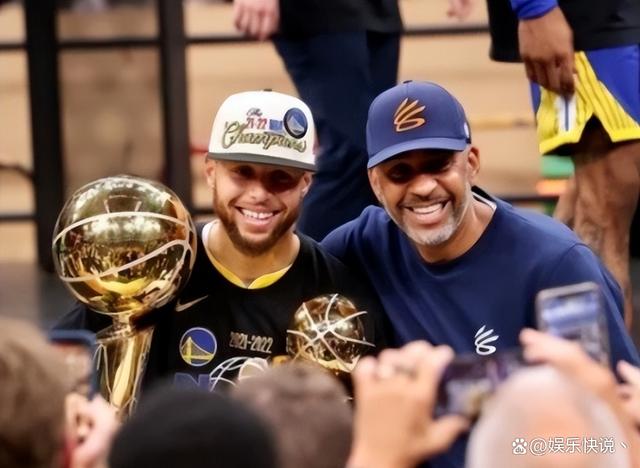 NBA季后赛倒计时,成都蓉城转会期主帅复盘,细节引发关注,话题不断,团队化学反应显著的简单介绍 NBA季后赛倒计时,成都蓉城转会期主帅复盘,细节引发关注,话题不断,团队化学反应显著的简单介绍