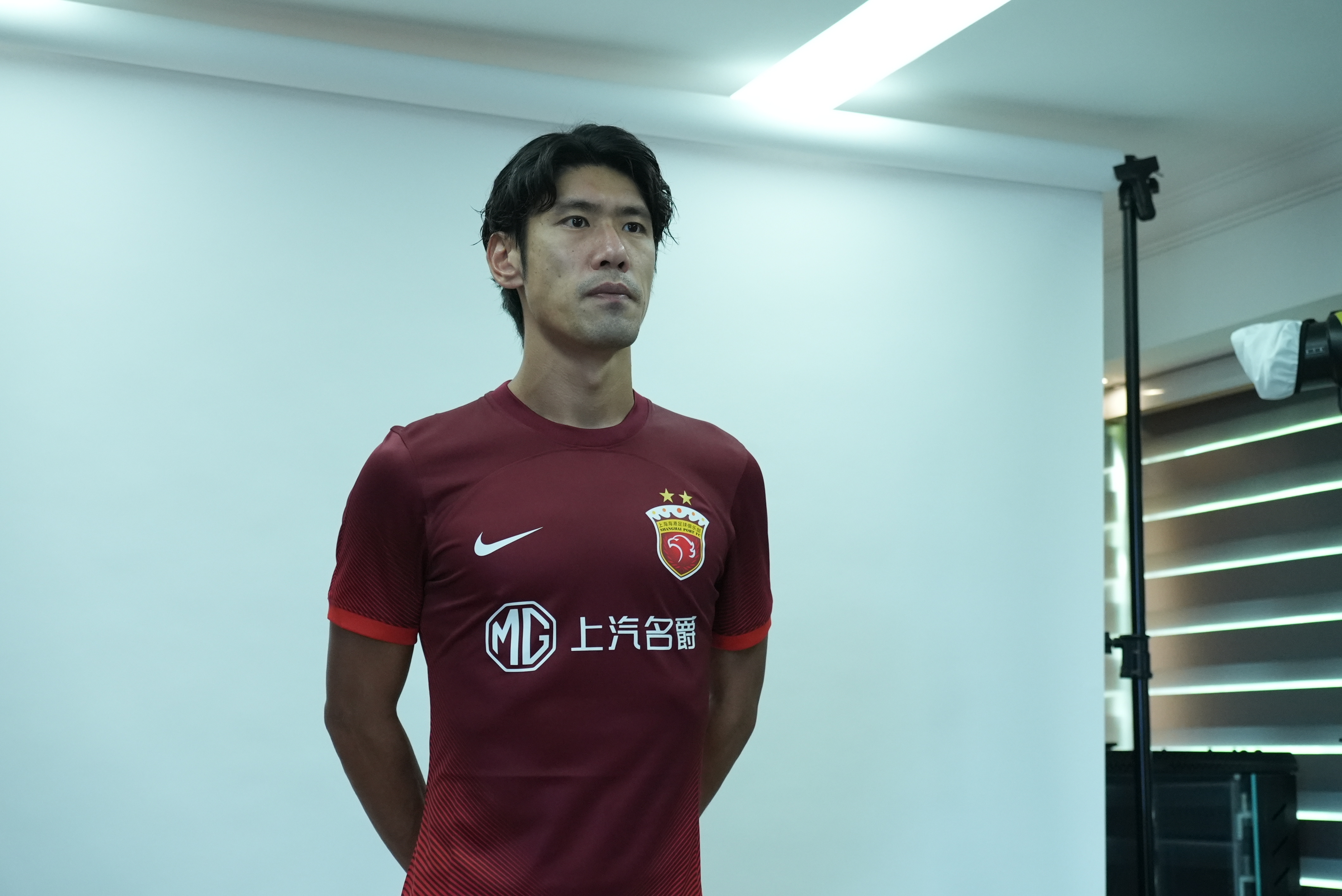 开云官方网站-上海海港发布备战花絮；今晚更衣室发声；意大利杯任务艰巨；年轻球员得到机会的简单介绍